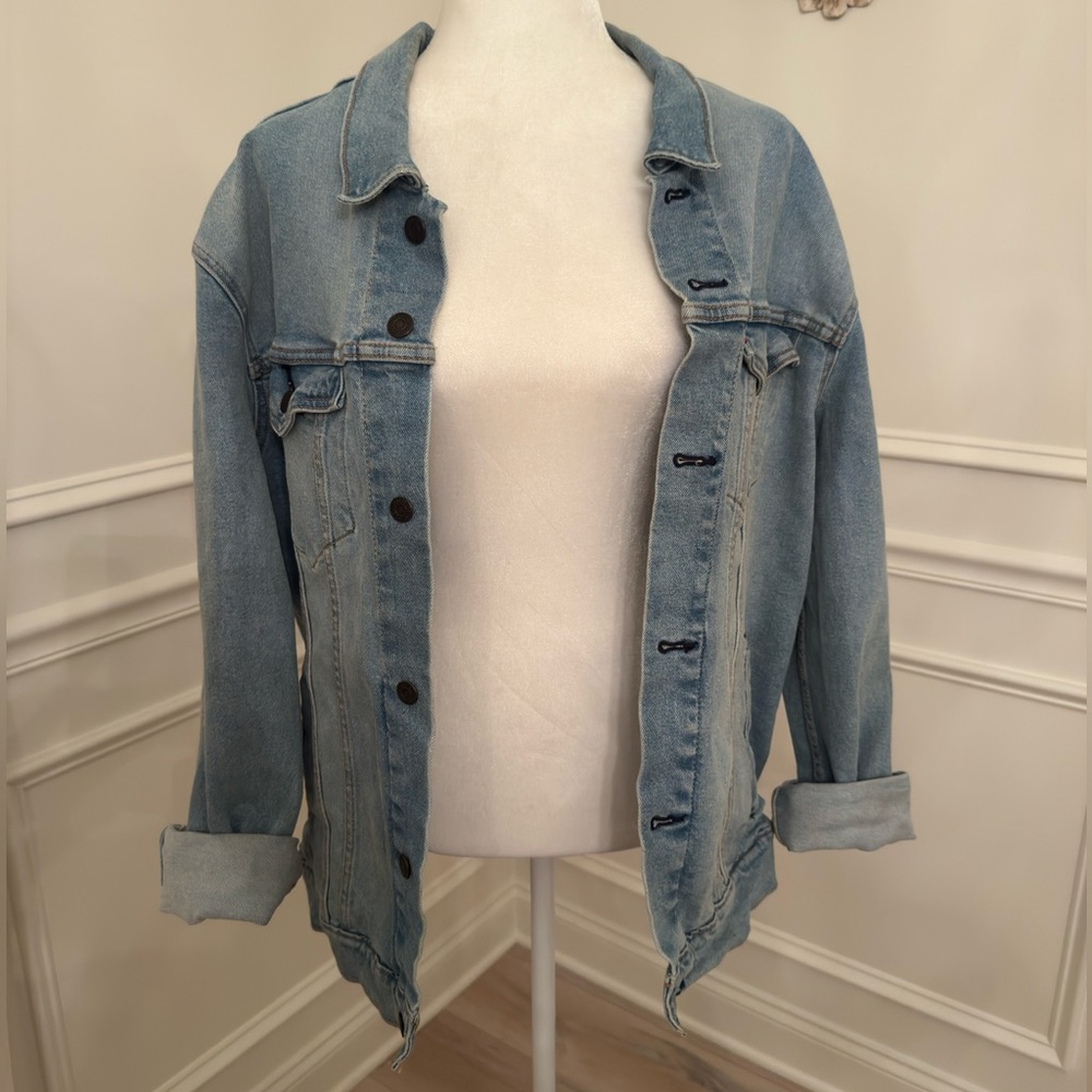 Vintage Levi's Denim Jacket with Tan and Red Label